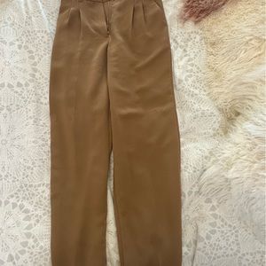 Aritzia Wilfred Effortless pant size 6